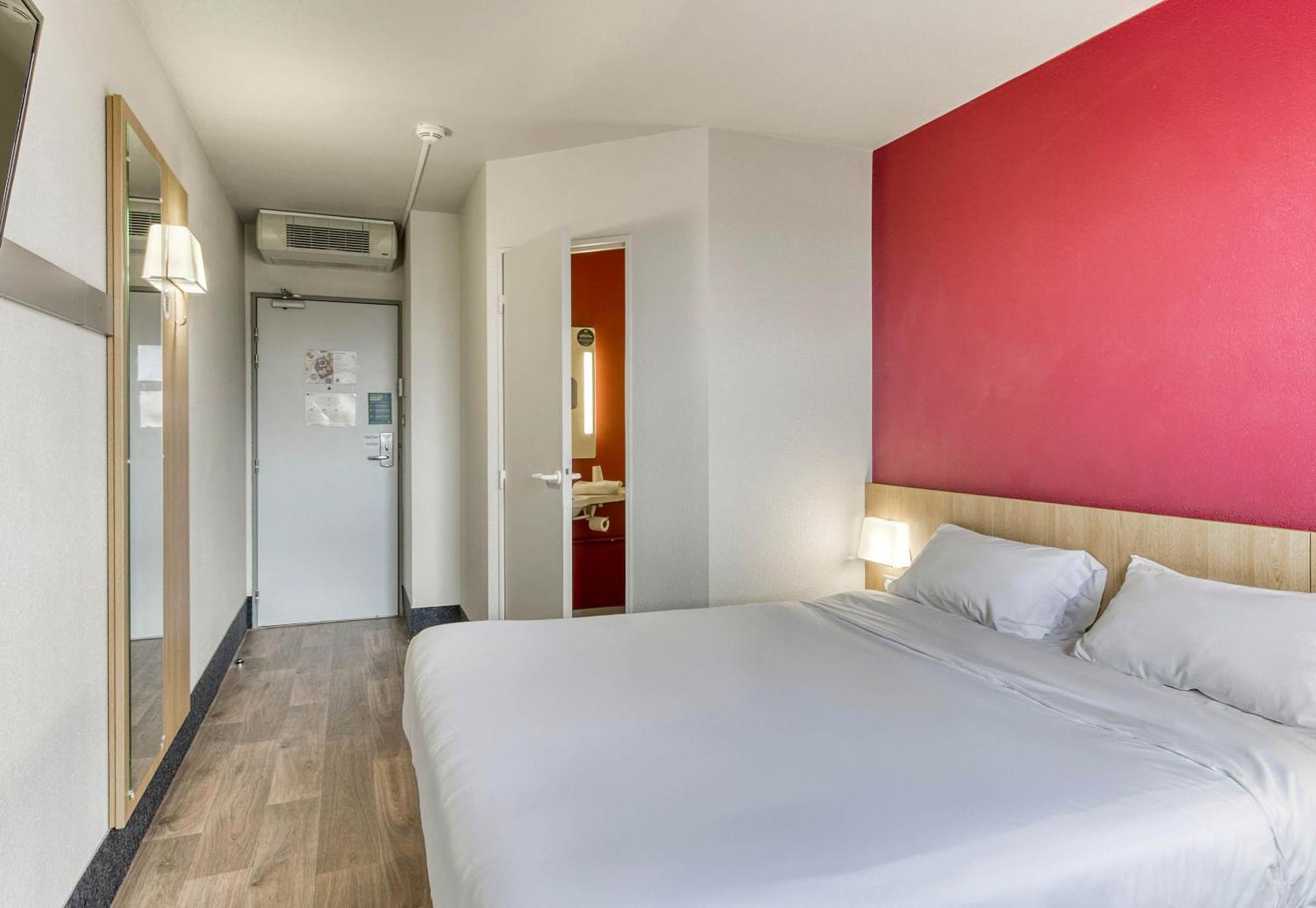 B&B Hotel Clermont-Ferrand Gerzat Exterior photo